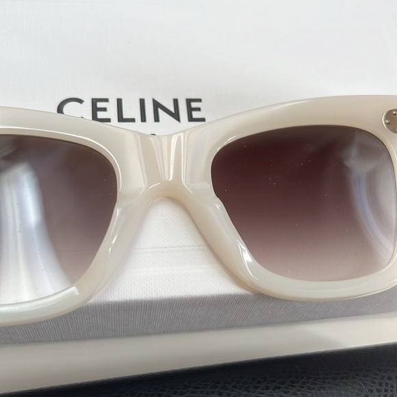 100% Authentic Celine Sunglasses - CL4004IN 25F - NEW - Picture 6 of 9